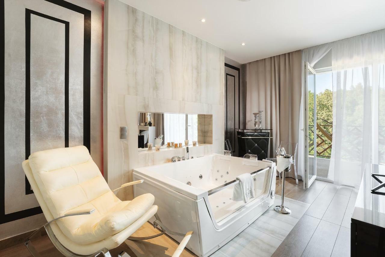 Atelia Hotel